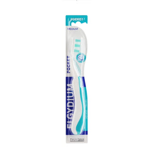 Cepillo de dientes de bolsillo de viaje Elgydium, tamaño mediano, verde agua